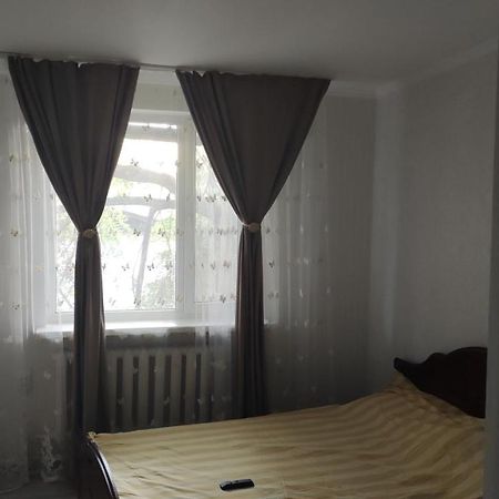 Хостел На Барахолки Almaty Extérieur photo