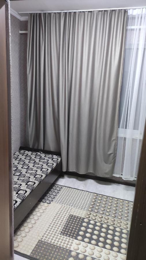 Хостел На Барахолки Almaty Extérieur photo